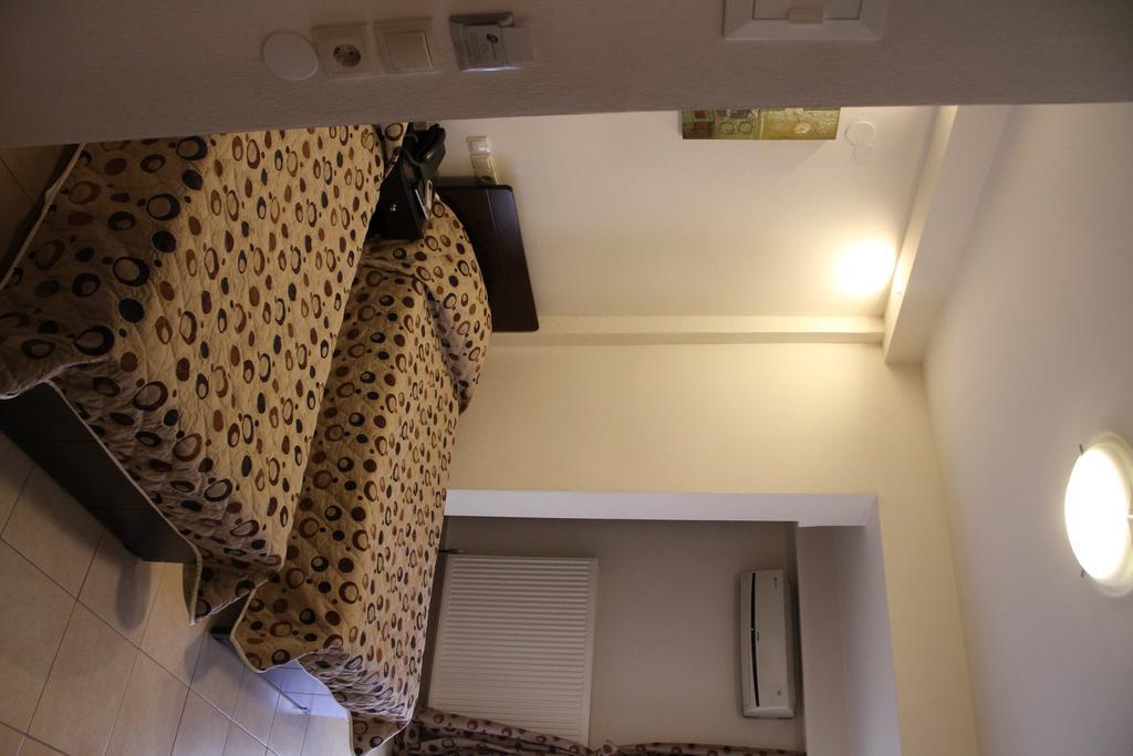 Viktoria Hotel Paralía الغرفة الصورة