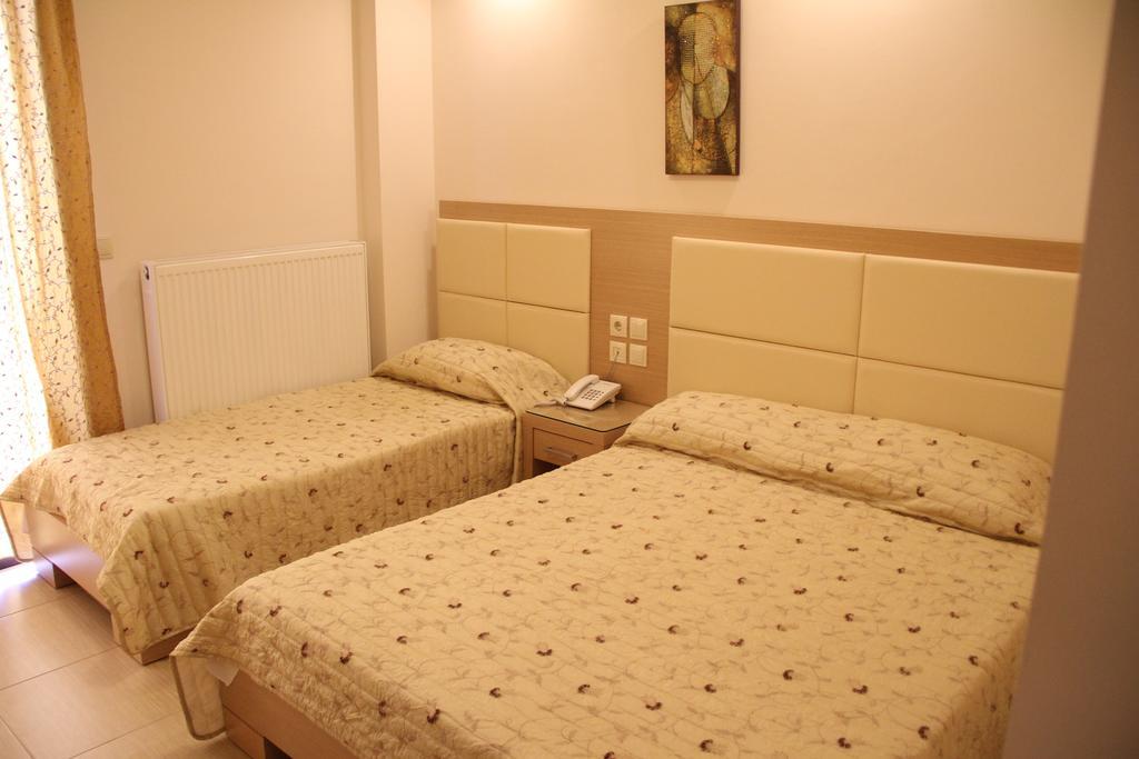 Viktoria Hotel Paralía الغرفة الصورة