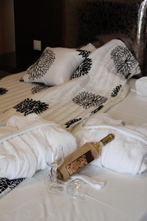 Viktoria Hotel Paralía الغرفة الصورة